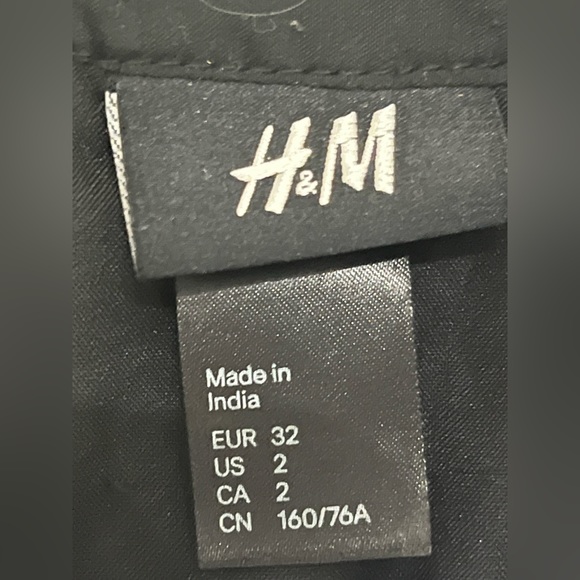 H&M Black dress - Picture 3 of 3